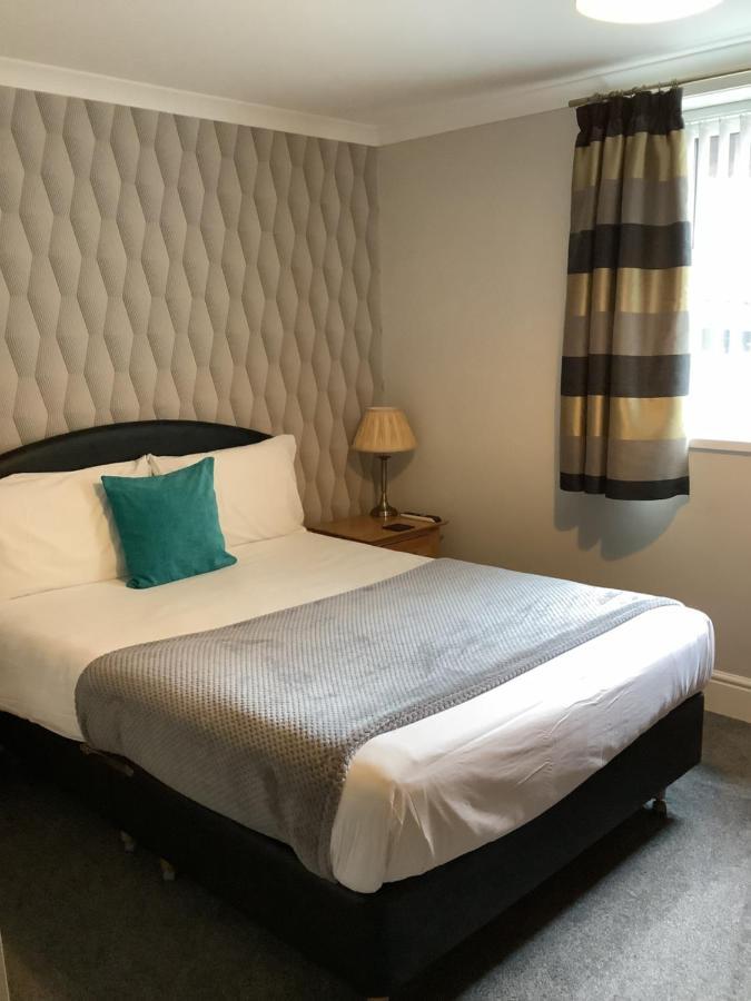 Jeffersons Hotel & Serviced Apartments (Adults Only) 배로우인퍼니스 객실 사진